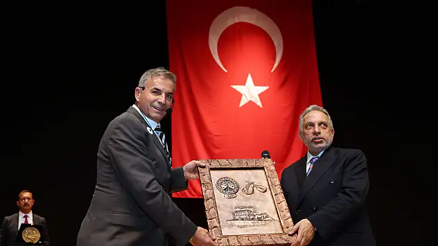 Talas'ta Aliya İzzetbegoviç anıldı