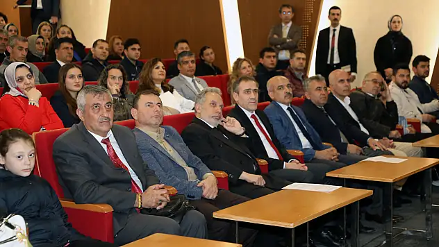 Talas'ta Atıklardan Sanata: Öğrenciler Geleceğe Nefes Oluyor