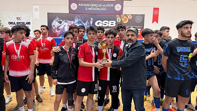 Talas'ta Futsal İl Birinciliği Müsabakaları Tamamlandı