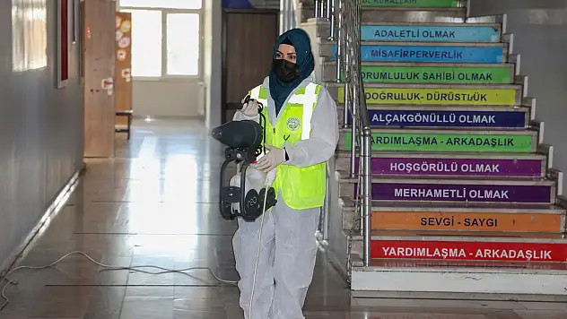 Talas'ta Okullar Hijyenik ortamda açıldı
