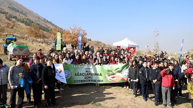TALAS'TA ŞENLİK GİBİ AĞAÇLANDIRMA GÜNÜ
