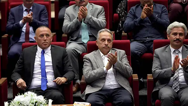 TALAS'TAN ÖĞRETMENLERE DİJİTAL BAĞIMLILIK  SEMİNERİ