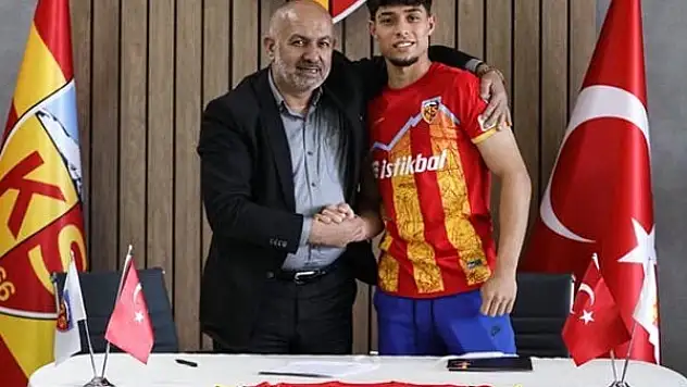 Talha Sarıaslan'ın sözleşmesi 2 sene uzatıldı