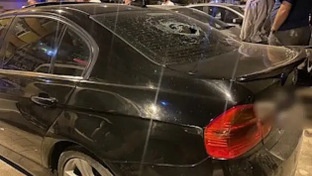 Tartışma yaşadıkları şahsın aracına ateş eden şahıslar kaçtı