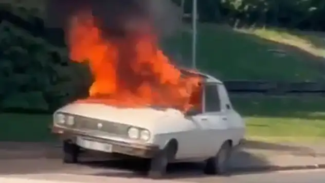 TBMM Önünde 'Beyaz Toros' yakıldı