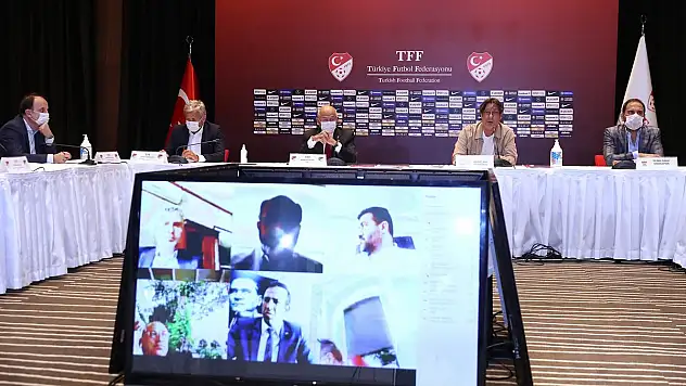 TFF ile Kulüpler Birliği Vakfı toplantı yaptı