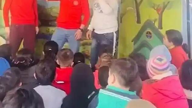 TİYATRO MORAL OLDU