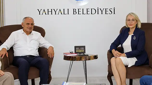 TOHUMLUK VAKFI'NIN EĞİTİM PROJESİNE YAHYALI BELEDİYESİ'NDEN DESTEK