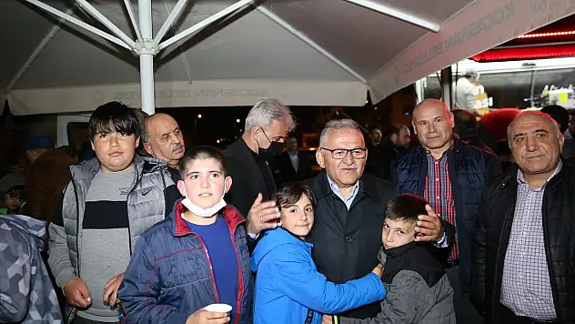 TOKİ Gençlik Merkezi'nde gençlerle yaptı