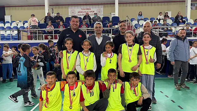 Tomarza'da Çocuk Oyunları Final Heyecanı