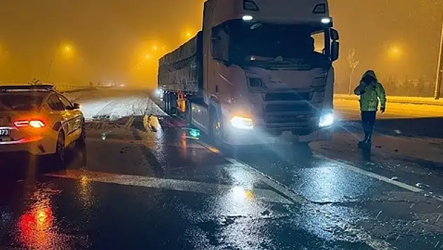 Trafik kurallarına uymayan 1079 sürücüye ceza