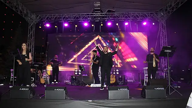 Tuğçe Kandemir konser verdi
