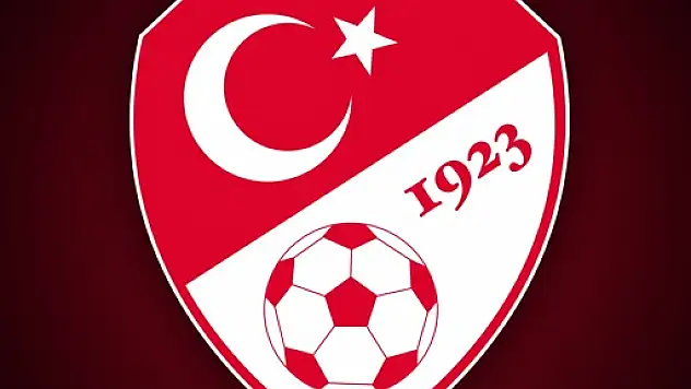 Tüm lig maçları süresiz ertelendi