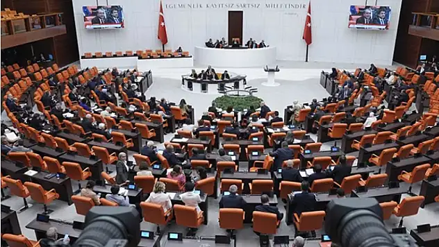 Turist rehberi düzenlemesi TBMM'den geçti