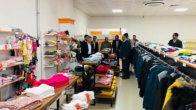 Türk Kızılay'ından Emanet Çarşısına Büyük Destek