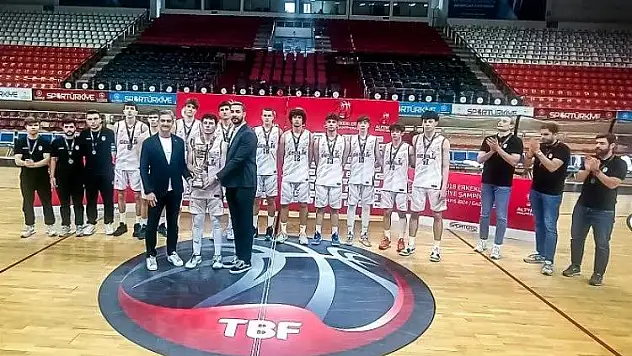 Türkiye Şampiyonası'nı ikinci tamamladı