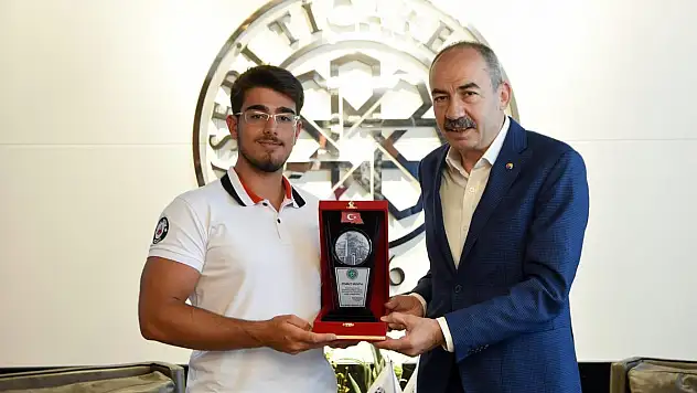 TÜRKİYE'YE ÖRNEK OLDU