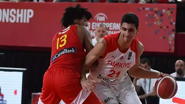 U18 Basketbol finalinde maç sonrası kavga çıktı