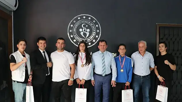 U22 Boks Şampiyonası'na giden  4 sporcu madalyayla döndü