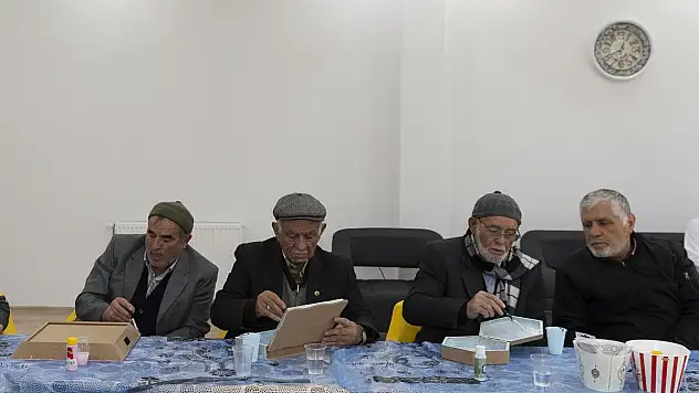 Ulu Çınarlar Yalnız Değil