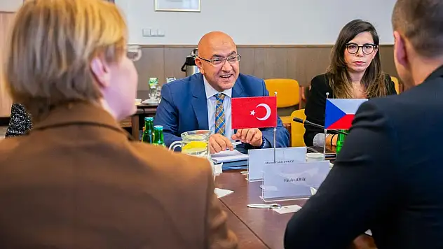 ''Uluslararası Kırım Platformu 2'nci Parlamenter Zirvesi''