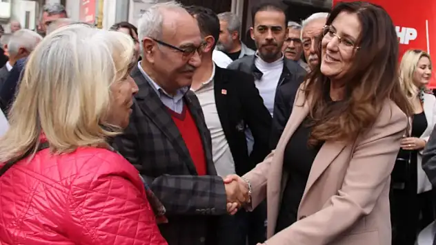 Ümit Özer mazbatasını aldı