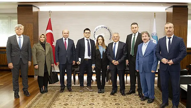 USHAŞ direktörleri Başkan Büyükkılıç'ı ziyaret etti
