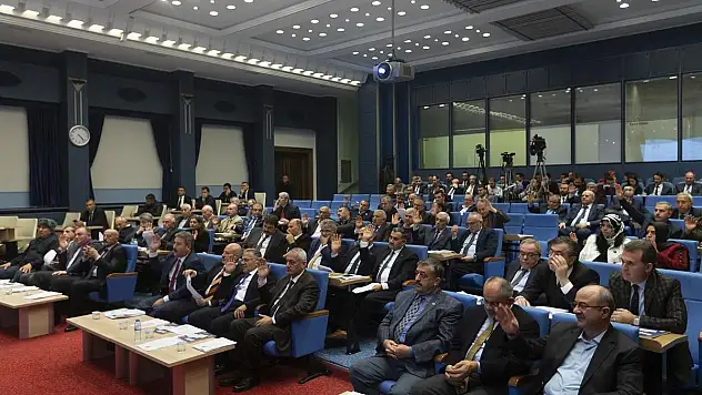UYUMLU MECLİS YATIRIMCI BÜYÜKŞEHİR
