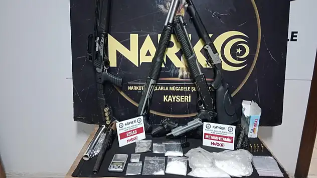 Uyuşturucu ticareti yapan 3 kişi yakalandı