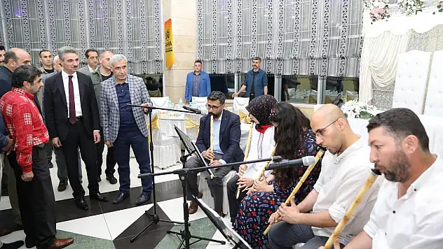 Vali Baruş ve Başkan Güder, Vatandaşlarla İftarda Bir Araya Geldi