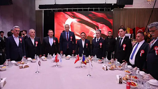 Vali Çiçek: 'Bağımlılıklara Karşı Mücadeleyi Sporla Vereceğiz'