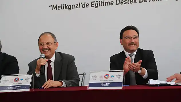 Vali  Çiçek Devir Teslim Törenine  Katıldı