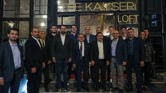 Vali  Çiçek  KKTC Heyeti ile Bir Araya  Geldi