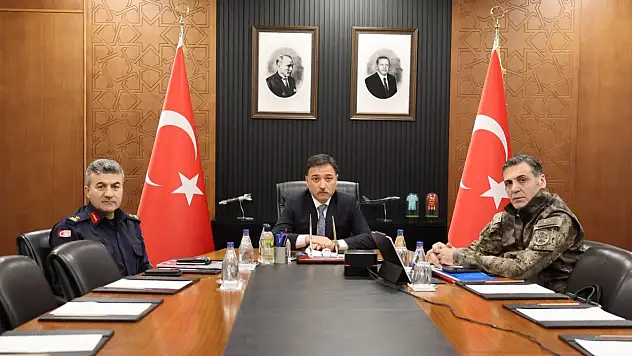 Vali Çiçek VKS toplantısına katıldı