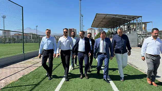 Vali Yardımcısı Ömer Tekeş'ten Argıncık Amatör Spor Tesislerine ziyaret