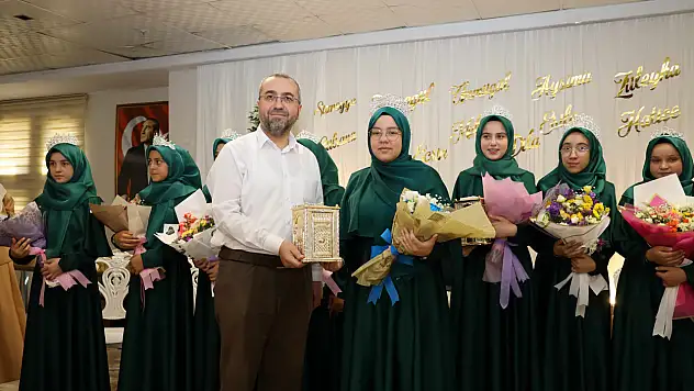 Yahyalı'da 12 Öğrenci Hafızlık belgesi aldı