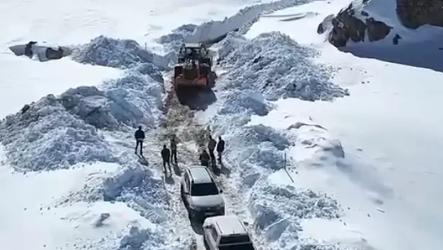Yahyalı'da karla kapanan maden yolları açılıyor