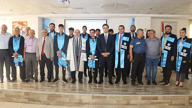 Yahyalı MYO'da Mezuniyet ve Şed Bağlama Töreni