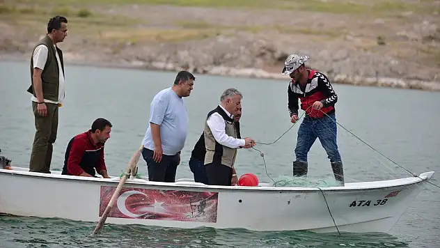 Yamula Barajı'nda balık avı dönemi