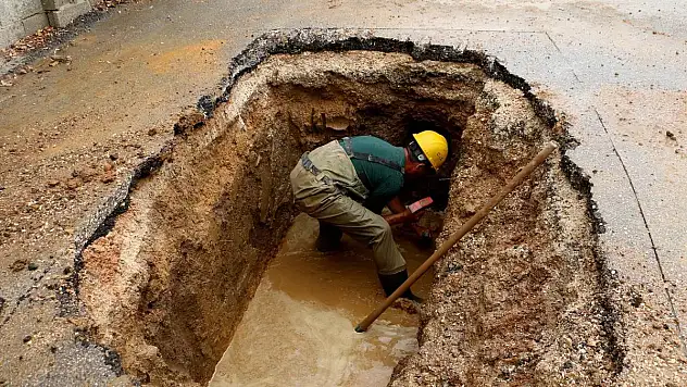 YAPILAN HIZLI MÜDAHALE İLE SU KAYBI ÖNLENDİ