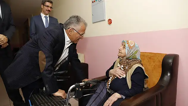 'YAŞLILARIMIZA HÜRMET, ŞEHRİMİZE BEREKET'