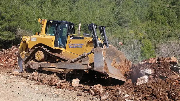 YAYLADAĞI'NDAKİ HUMMALI ÇALIŞMALARINI SÜRDÜRÜYOR