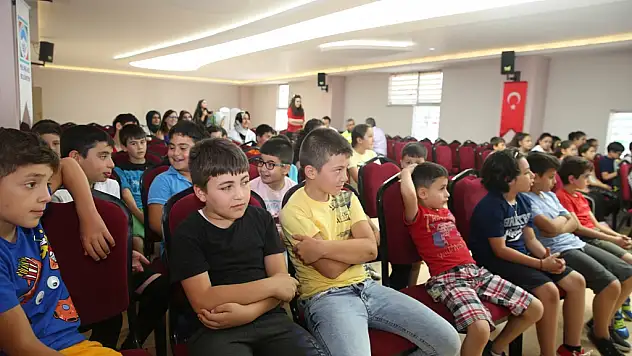 'Yaz okulu öğrencilerine  'Sürücü ve Yaya Eğitimi' veriliyor'