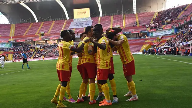 Yedinci haftada perde Kayserispor- Başakşehir maçı ile kapanacak