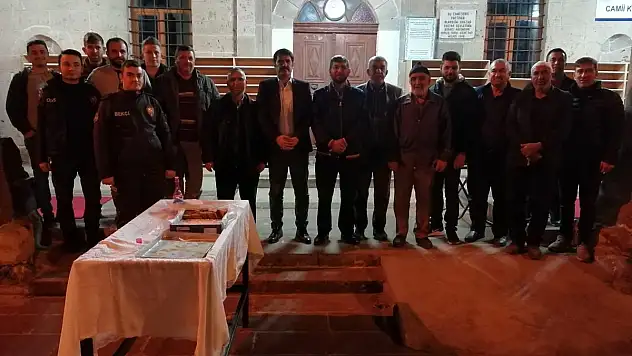 Yeşilhisar'da şehitler için mevlit okundu