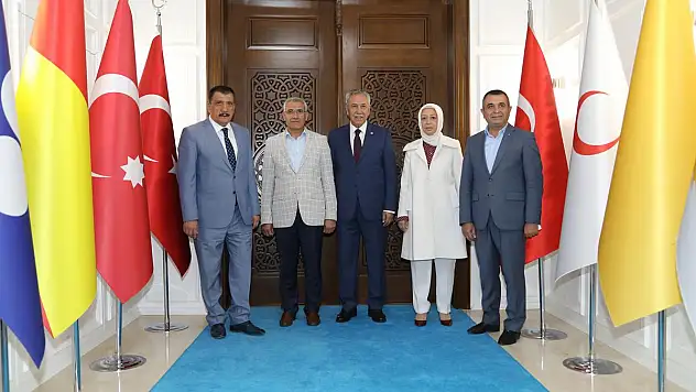 YİK ÜYESİ ARINÇ, 'İLK SIRALARDA YER ALAN BİR BAŞARIDIR'