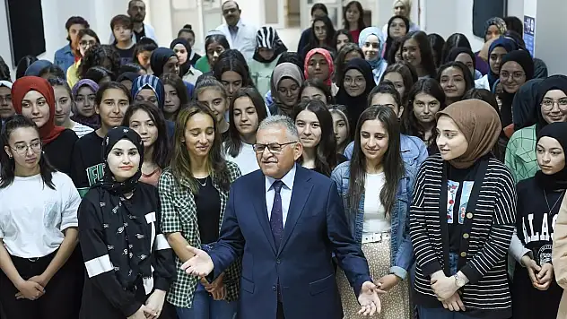 YKS'YE GİRECEK ADAYLARA BAŞARILAR