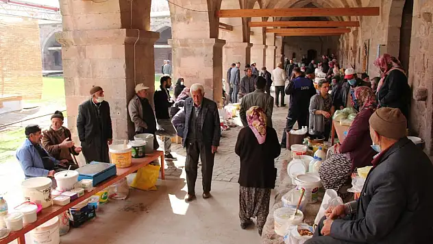 Yoğurt pazarında Ramazan Bereketi