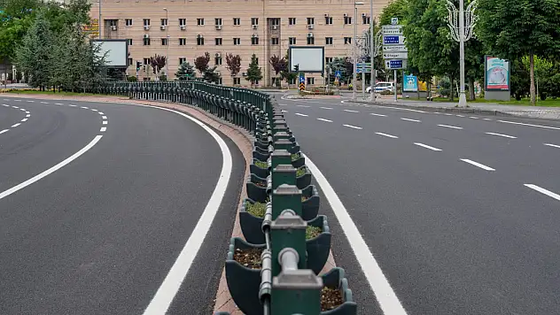 YOL YAPIMINA 1.5 MİLYAR TL'NİN ÜZERİNDE YATIRIM