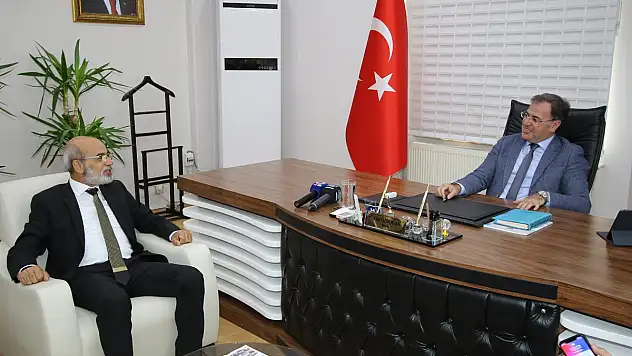 YOZGATLILAR FEDERASYONUNDAN BAŞKAN ÖZDOĞAN'A ZİYARET